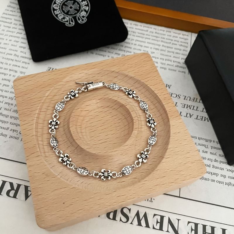 Ch**me He**ts bracelets